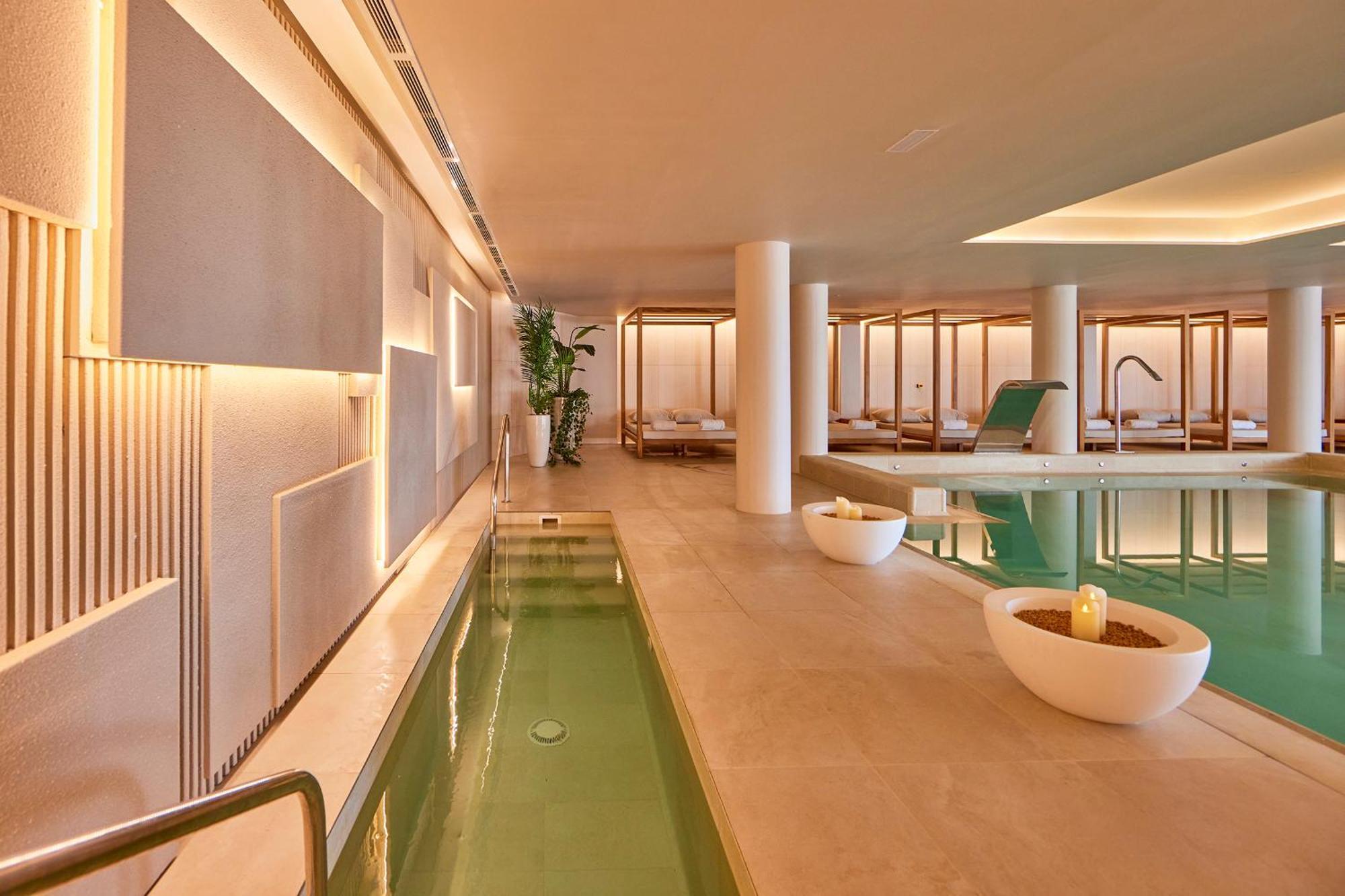 Universal Grand Leon & Spa 콜로니아 산트 호르디 외부 사진