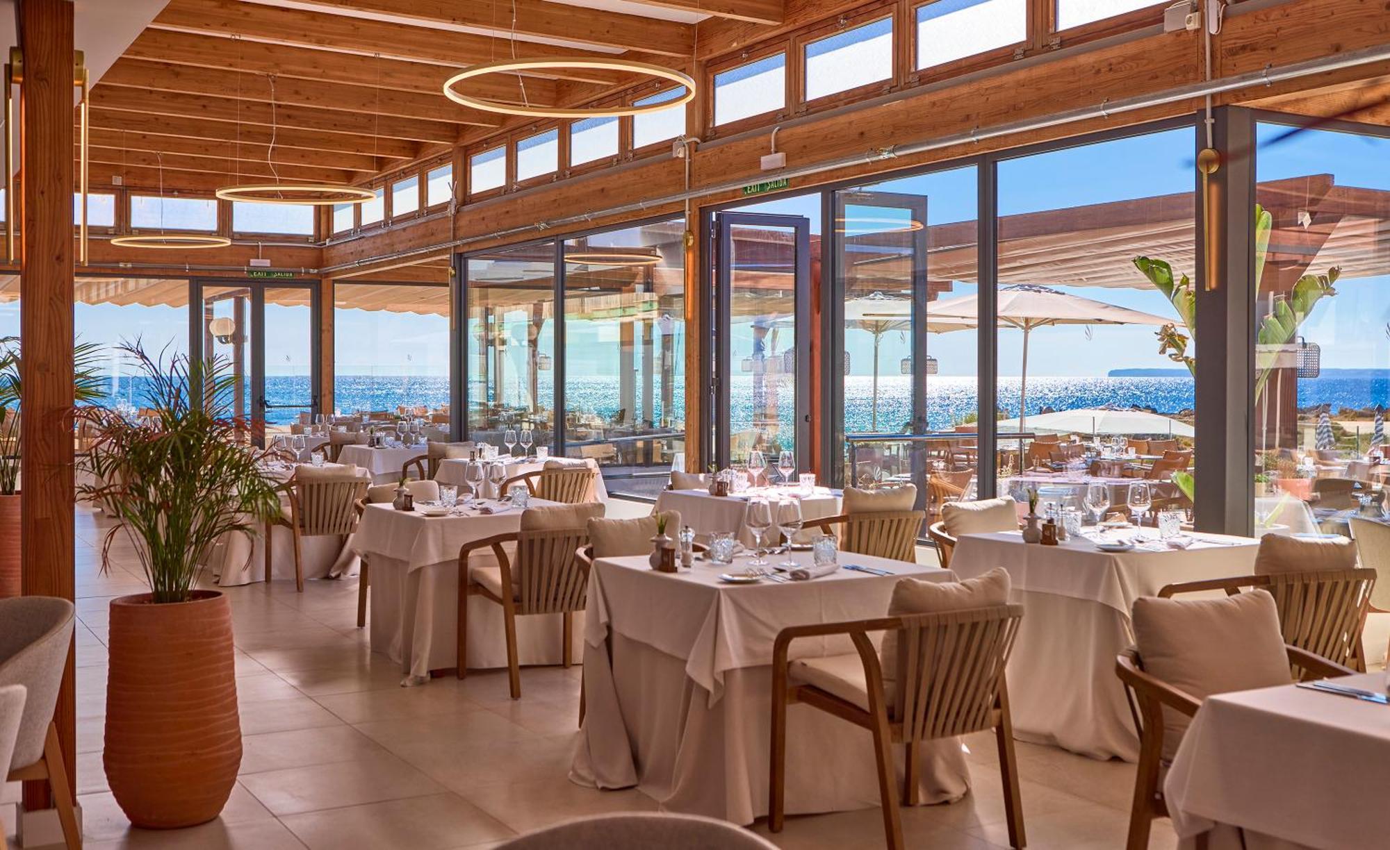 Universal Grand Leon & Spa 콜로니아 산트 호르디 외부 사진